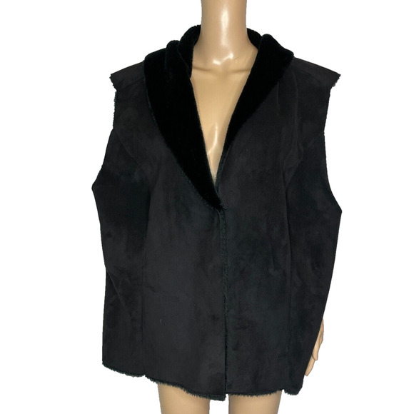Women's 3X Lauren Ralph Lauren Black Faux Suede Latch Close Sherpa Fur Vest - Picture 1 of 6